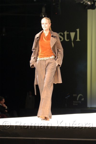 Styl05_0074_R.JPG