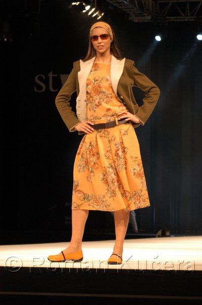 Styl05_0131_R.JPG