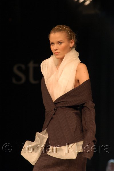 Styl05_0153_R.JPG
