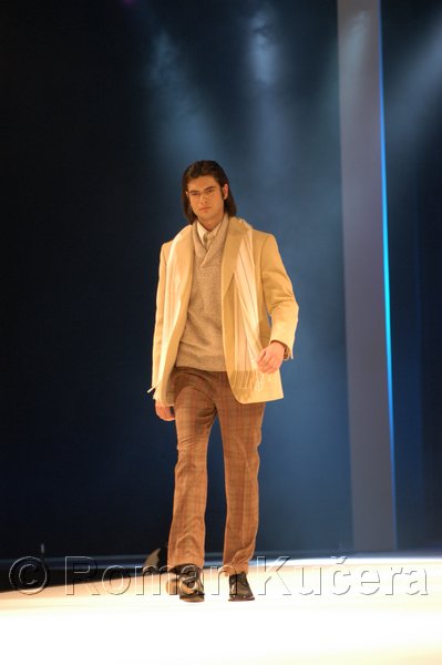 Styl05_0183_R.JPG