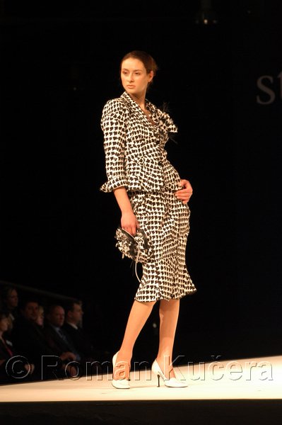 Styl05_0205_R.JPG