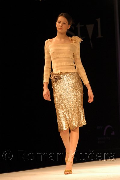 Styl05_0226_R.JPG