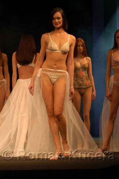 Styl05_0986_R.JPG