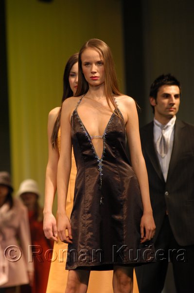 Styl05_1044_R.JPG