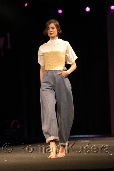 Styl05_1093_R.JPG