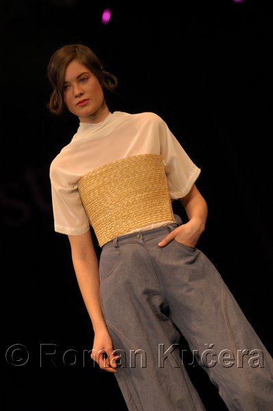 Styl05_1094_R.JPG