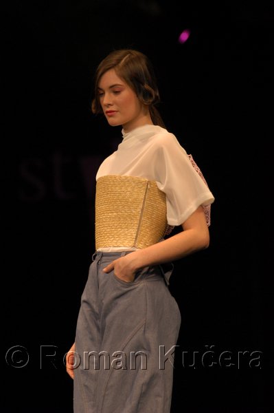 Styl05_1095_R.JPG