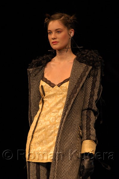 Styl05_1193_R.JPG