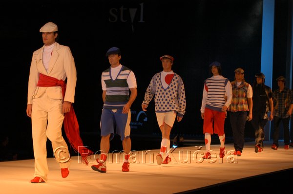 Styl05_0861_R.JPG