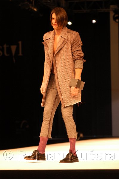 Styl05_0890_R.JPG