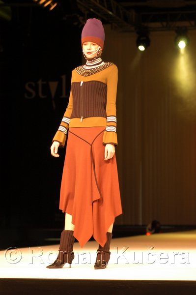 Styl05_0922_R.JPG