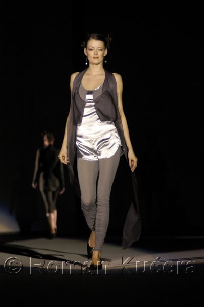 Styl05_0928_R.JPG